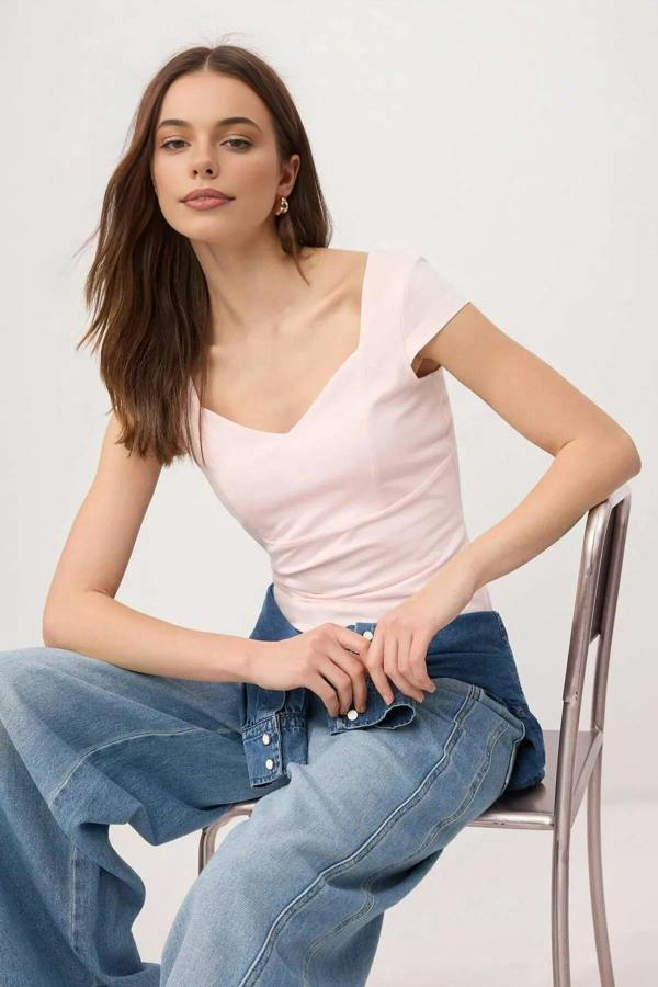 WOVCOR Heart Neckline Fitted Cotton Stretch Knit Blouse
