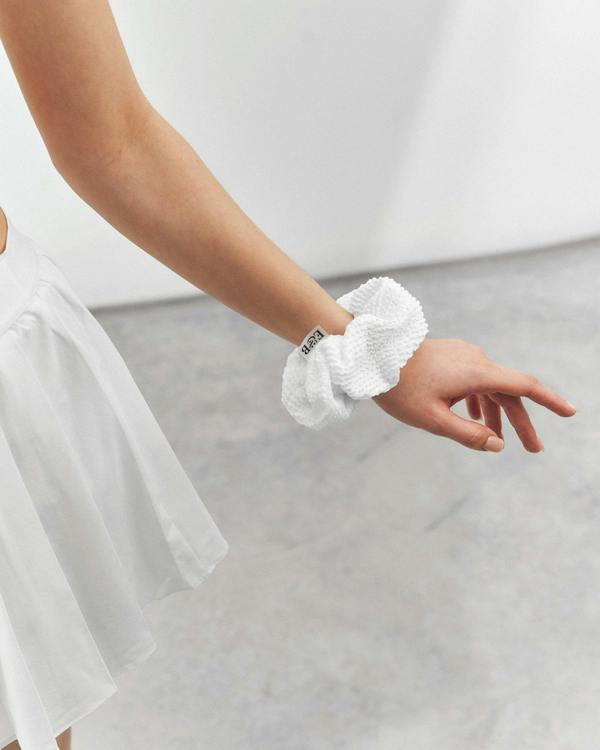 Elk & Bloom Soft 100% Cotton White Chunky Hair Scrunchie