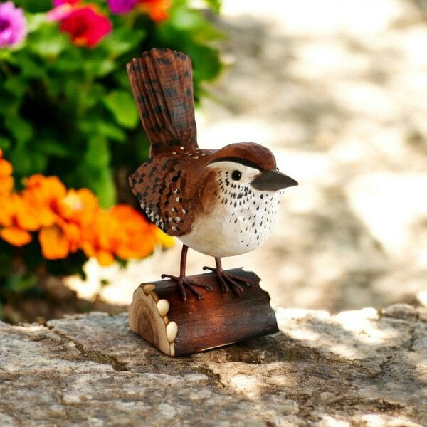 EDH Door Hardware RSPB Hand Crafted Wooden Wren with Display Box