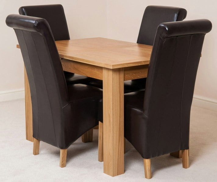 That's Furniture Hampton Small Oak Extending Dining Table with Montana Leather Chairs