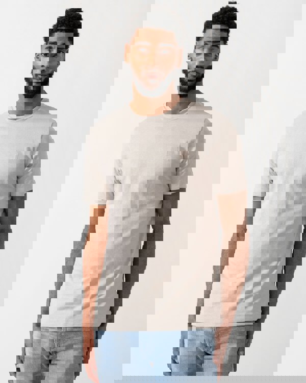 model wearing a BOSS Orange Tales Mens Cotton-Jersey T-shirt With Logo Patch in Open Grey