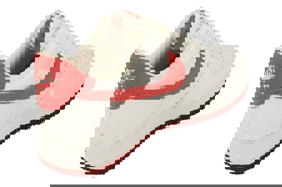 Nike Womens Air Force 1 07 Trainers Fq7626  100 - White Adobe Team Red 100 - Photo 2