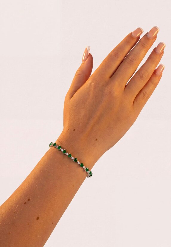 Latelita Asscher Cut Heart Tennis Bracelet Emerald Silver