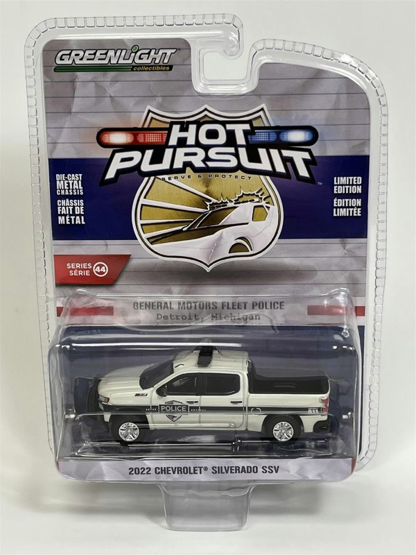 Greenlight 2022 Chevrolet Silverado SSV General Motors Fleet Police 1:64 43020F