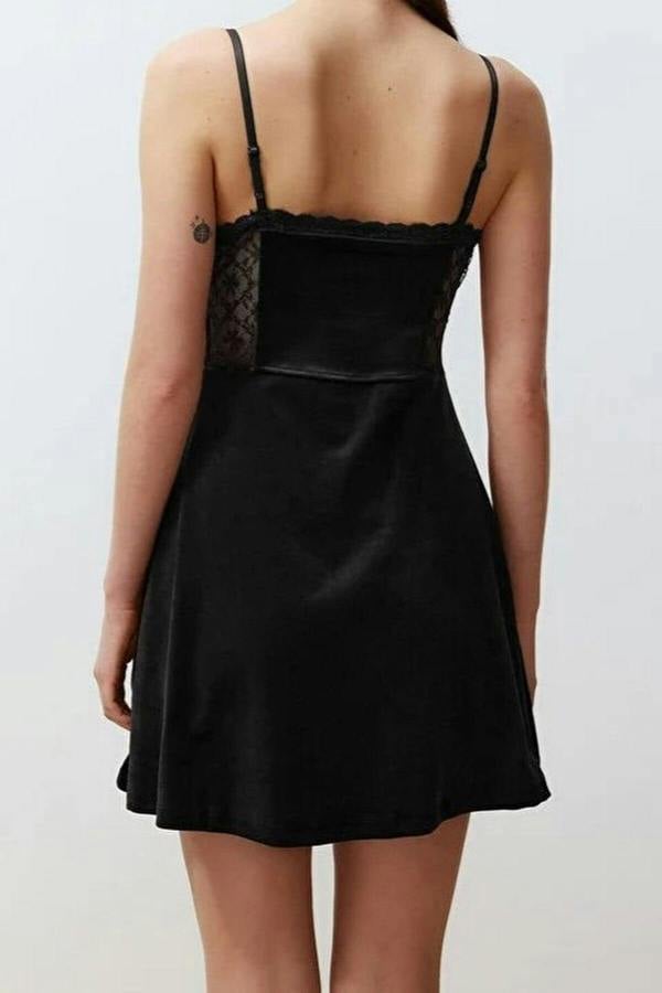 WOVCOR Soft-Feeling Lace-Trimmed Strappy Velvet Knit Nightdress