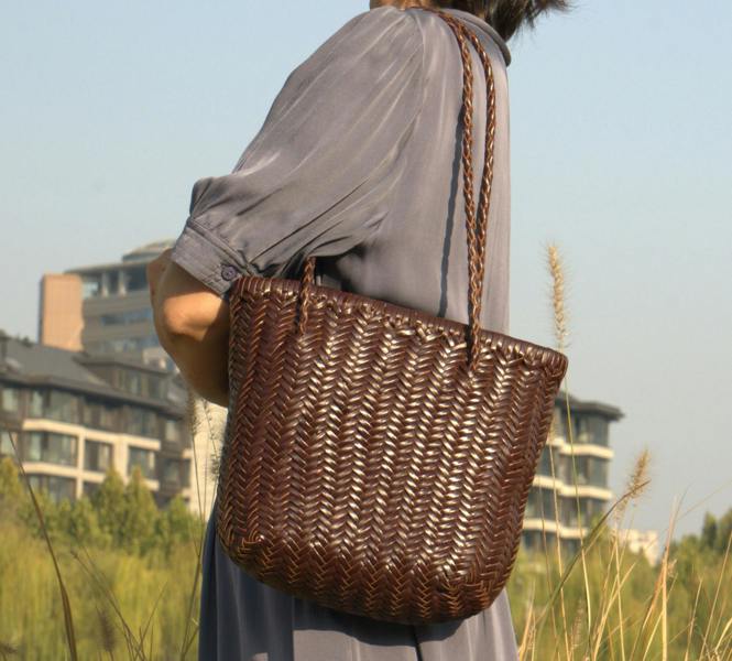RIMINI Zigzag Woven Leather Handbag ‘Carla' - Dark Brown