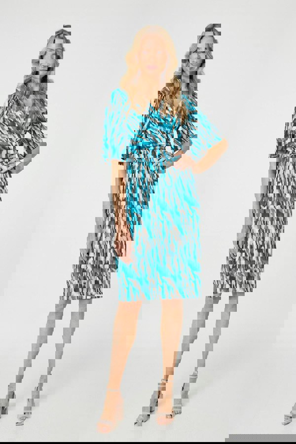 Green | Printed 1/2 Angel Sleeve Faux Wrap Dress : Model is 5'10"/178 cm and wears UK10/EU38/US6/AUS10