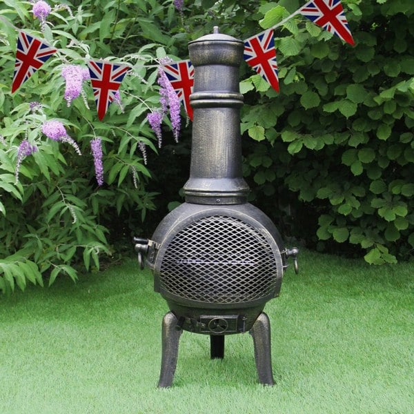 Monstershop Cast Iron Chimenea & Union Jack Bunting