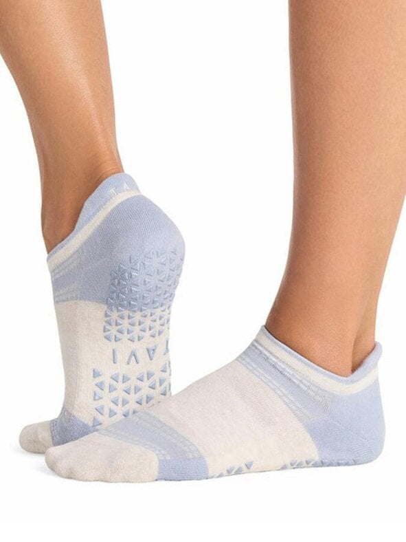 Tavi Savvy Grip Socks - Coconut Sky Spell