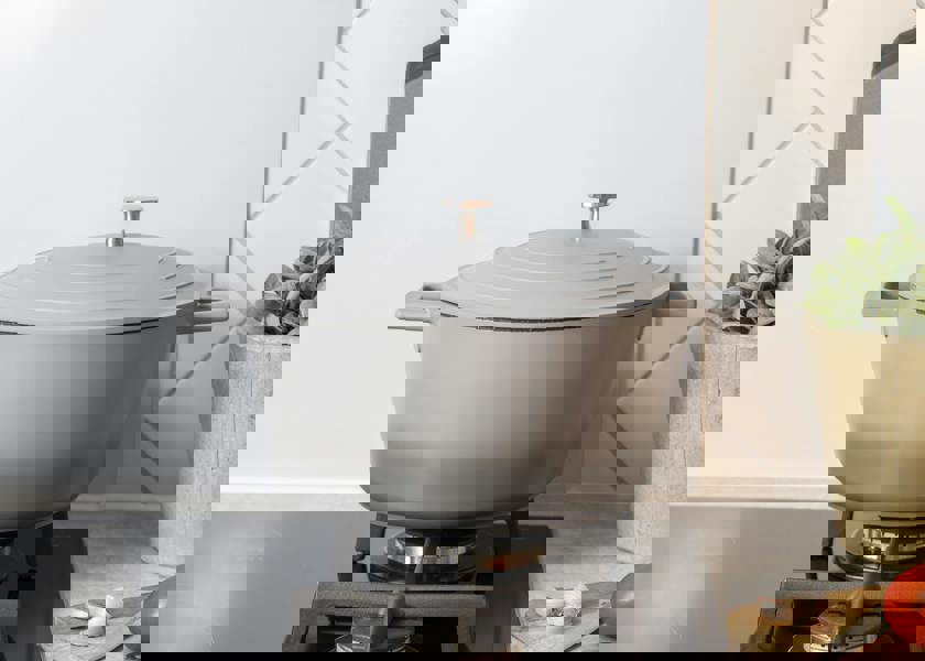 MasterClass Large 5 Litre Casserole Dish with Lid - Ombre Grey