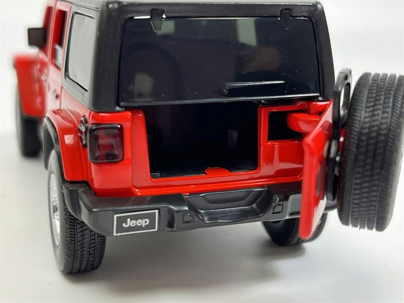 Tayumo Jeep Wrangler Sahara LHD Red 1:32 Scale Light & Sound Tayumo 32120001