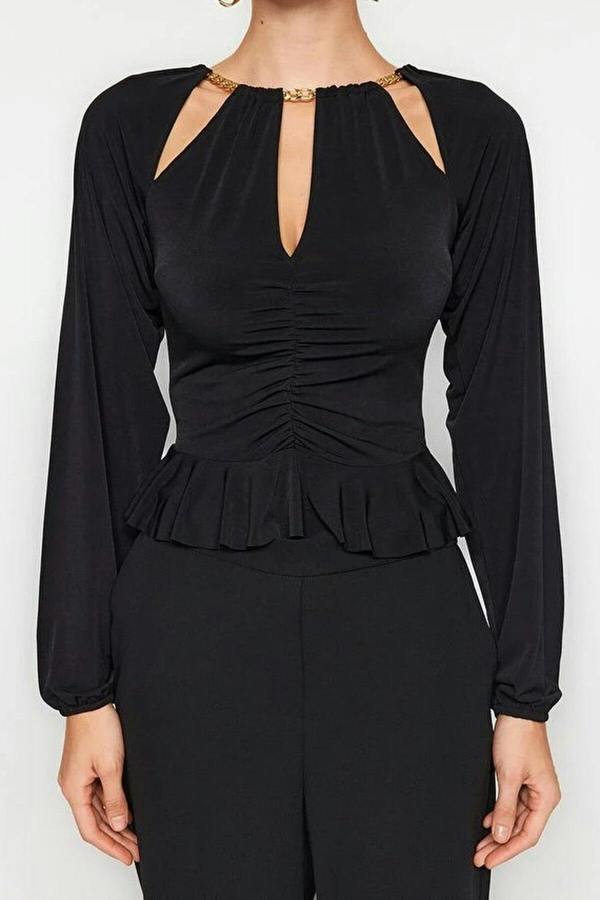 WOVCOR Cut Out Detail Knitted Blouse with Accessories