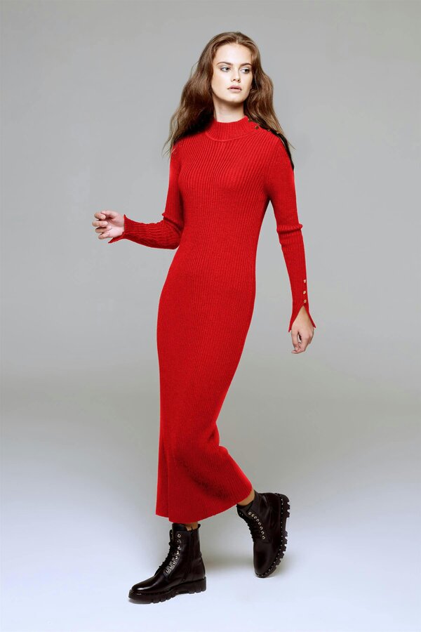 Adriana maxi ribbed wool dress in scarlet