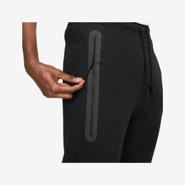 Nike FB8002-010 Joggers   in  Black