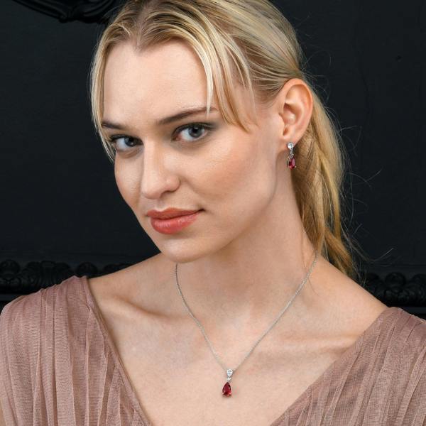 namana 925 Sterling Silver Red Pear Shaped Pendant Necklace
