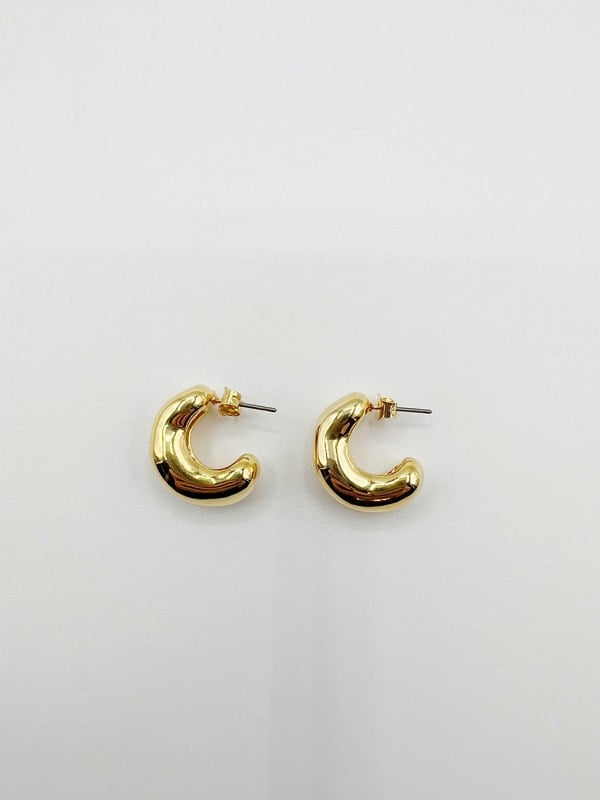 SVNX Chunky Half Hoop Earrings