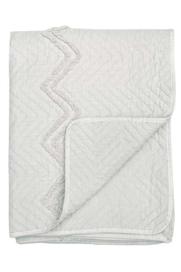 Smart Living Luxurious Zig-Zag Polyester Bedspread - Natural