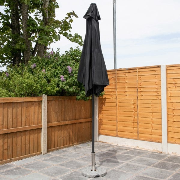 Samuel Alexander 2.7m Garden Patio Sun Shade Parasol with Crank Handle in Black