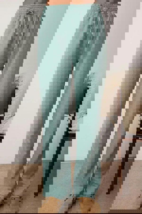 WOVCOR 2-Piece Waffle Textured Knit Pajama Set with Waist Tie Detail