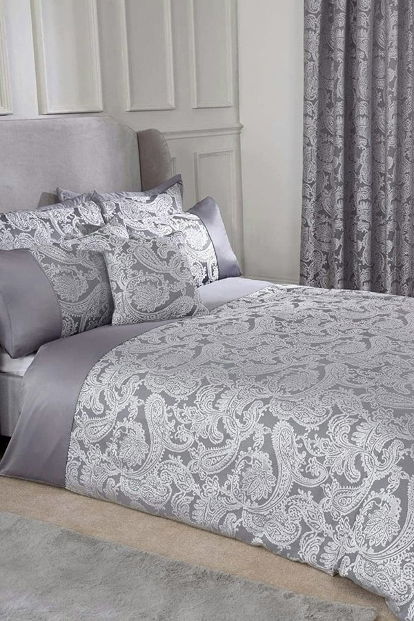 Emma Barclay Duchess Jacquard Bedding