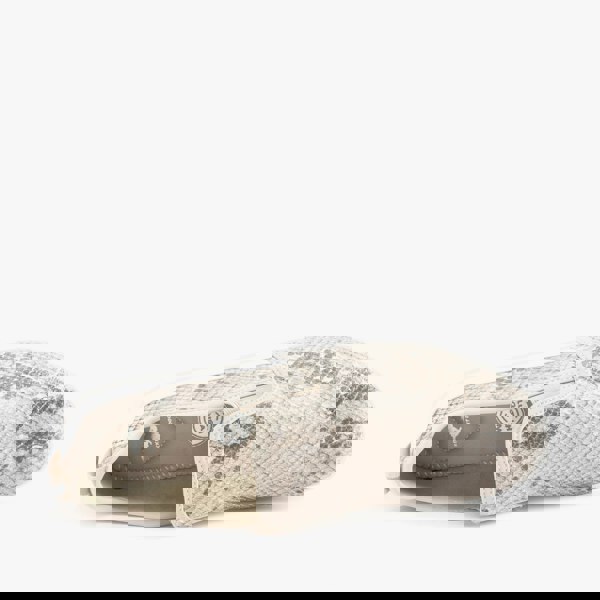 1615364823-13963000.jpg