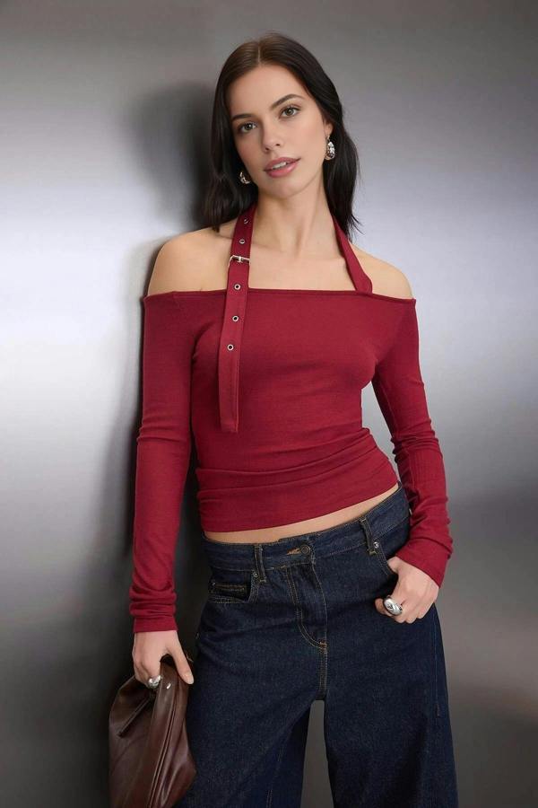 WOVCOR Fitted Knitted Blouse with Accessory Belt Detail