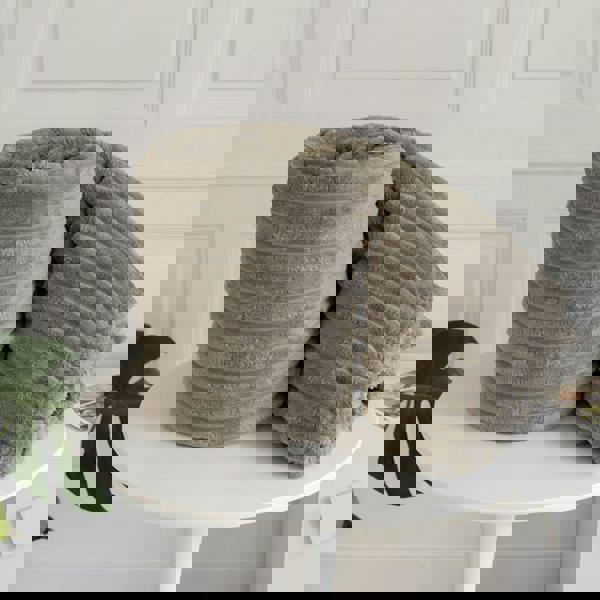 HomeSpace Direct Chunky Cord Beige Blanket/Throw