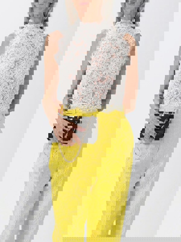 208028166.jpg