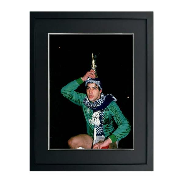 Tony Parks Signed Tottenham Hotspur 16x12 Photo Deluxe Mount Frame