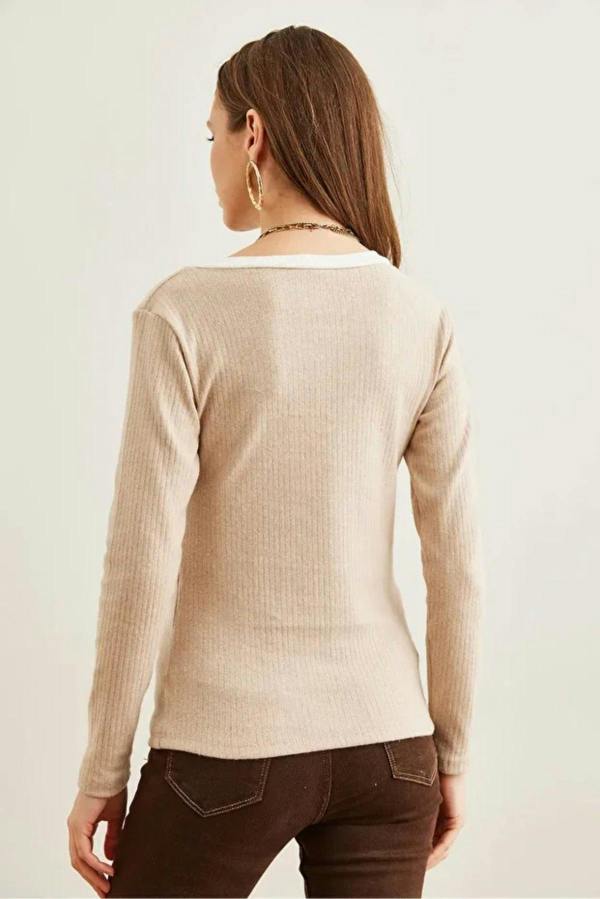 Hoxton Gal Neck-Detail Brushed Stretch Blouse