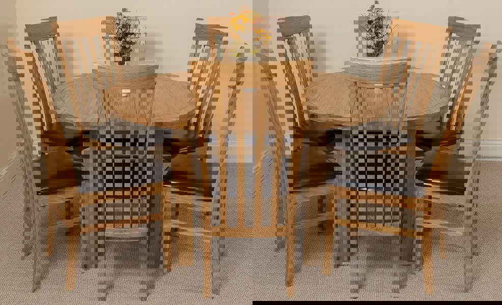 That's Furniture Edmonton Round Extendable Oak Dining Set with Harvard Oak Chairs