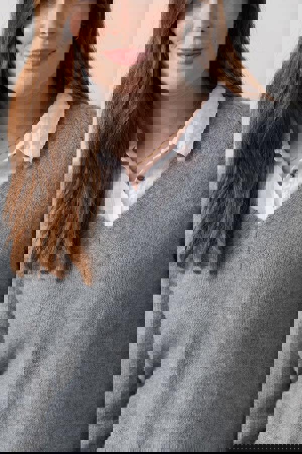 Lily & Me Woodchester V-Neck Boxy Knit Jumper Grey