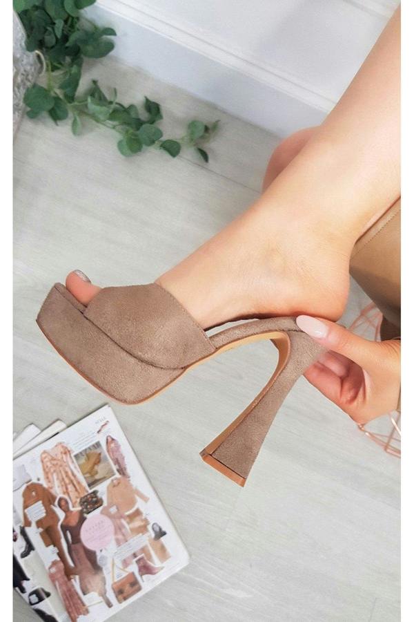 Bonnie Chunky Platform High Heels - Mocha