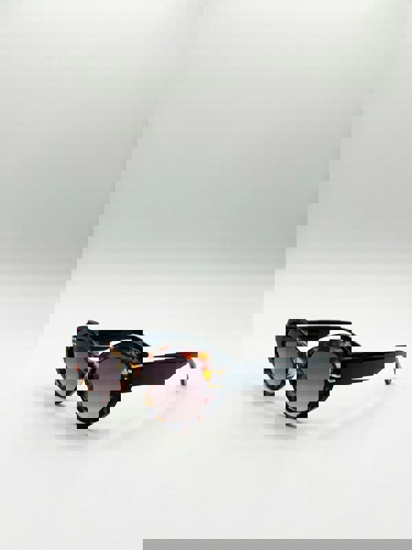 SVNX Oval Cat-Eye Sunglasses in Tortoise