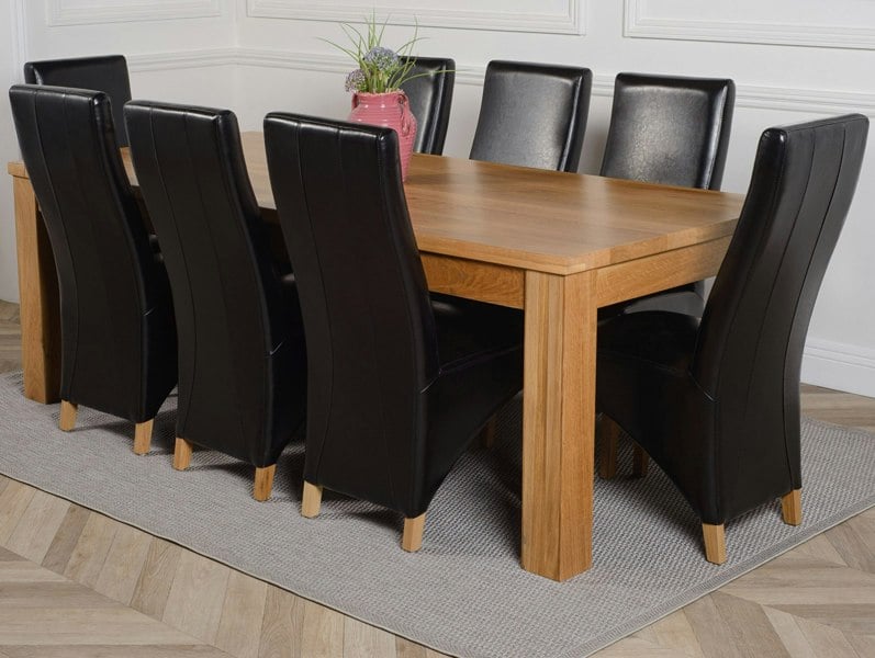 That's Furniture Dakota Extra Large Oak Dining Table with Lola Leather Chairs