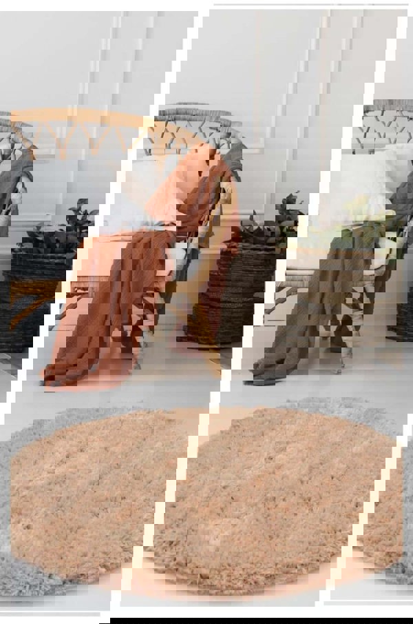 Machine Washable Shaggy Rug Plain Design in Beige – The Rugs