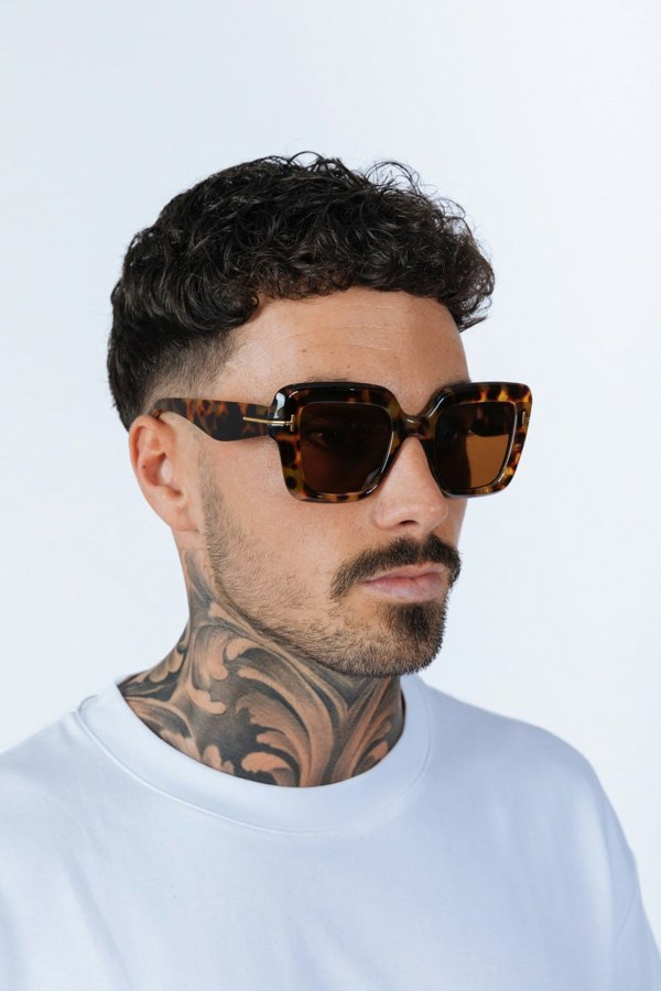 SVNX Bold Square Sunglasses in Leopard Brown