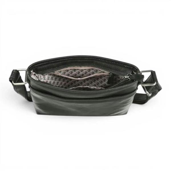Black large leather shoulder bag for women with vegetable tanned
finish and printed lining.