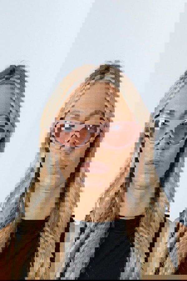 SVNX Wrap Around Racer Bow Sunglasses in Pink