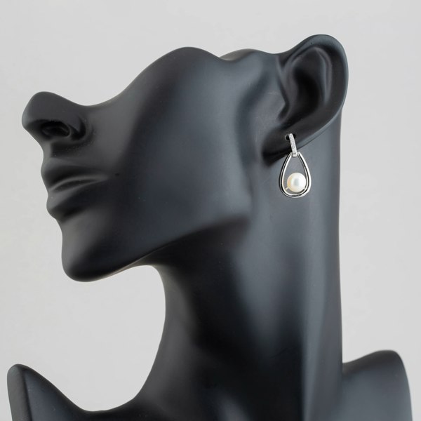 T. H. Baker Sterling Silver Freshwater Pearl Open Teardrop Earrings EOW70096FW