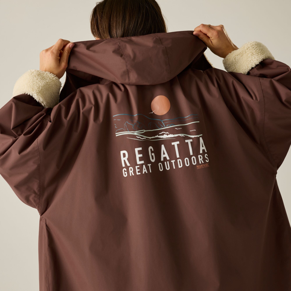Regatta Unisex Adult Seaside Waterproof Changing Robe - Dark Cherry
