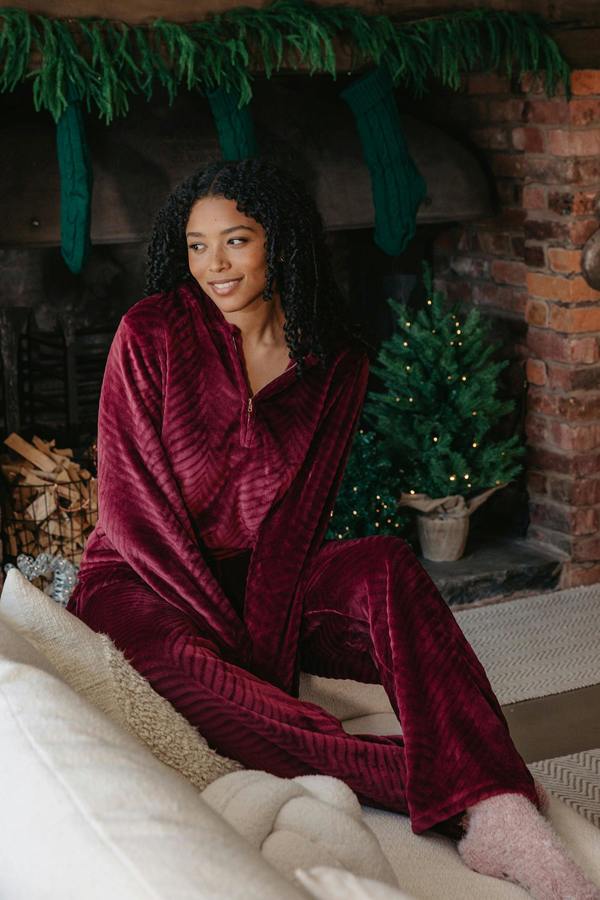 Pretty You London Cosy Chevron Lounge Suit in Maroon