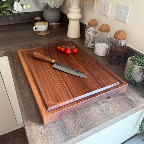 Giraffes & Craftz Large Walnut Carving Board