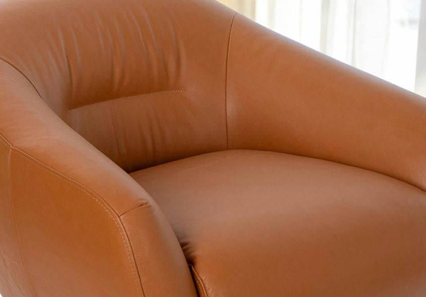 Angel Cerdá Brown Leather Swivel Armchair 5183