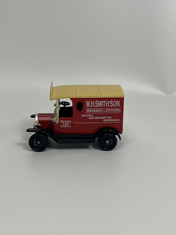 MCSlots Model T Delivery Van WH Smith Bicentary Collection 20 Years Lledo WHS01D S2