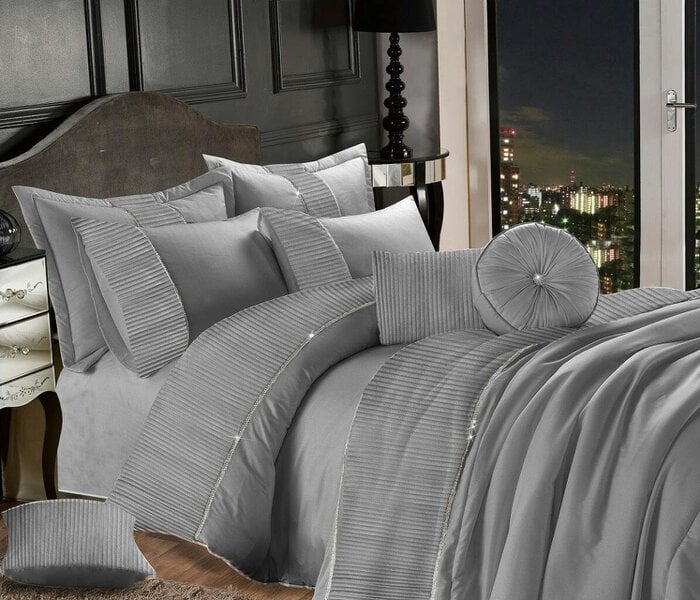 Night Zone Leona Diamante Embroidered Duvet Cover Set – Glamour Bedding with Pillowcases