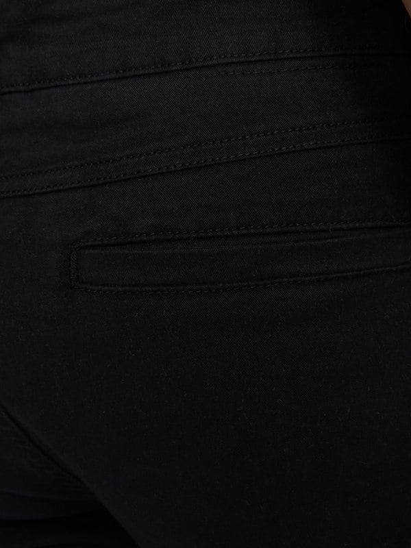 Duck and Cover Moretor Chinos Black