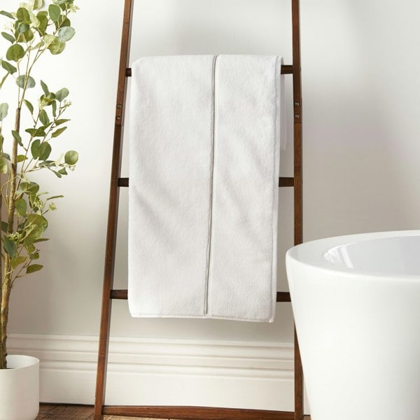 Bianca Zero Twist Satin Stitch Cotton Towel