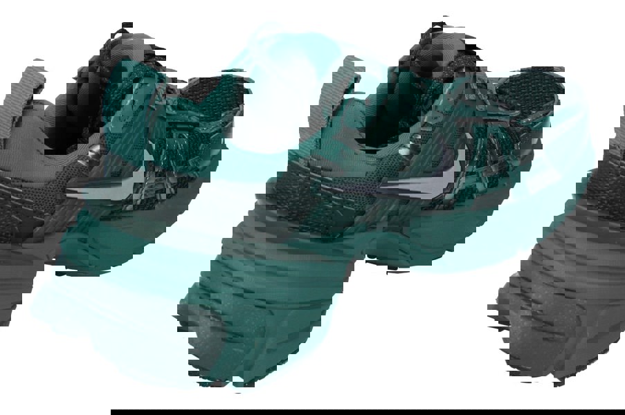 Nike V2K Run Womens Hf5050  361 - Bicoastal Metallic Silver 361 - Photo 2