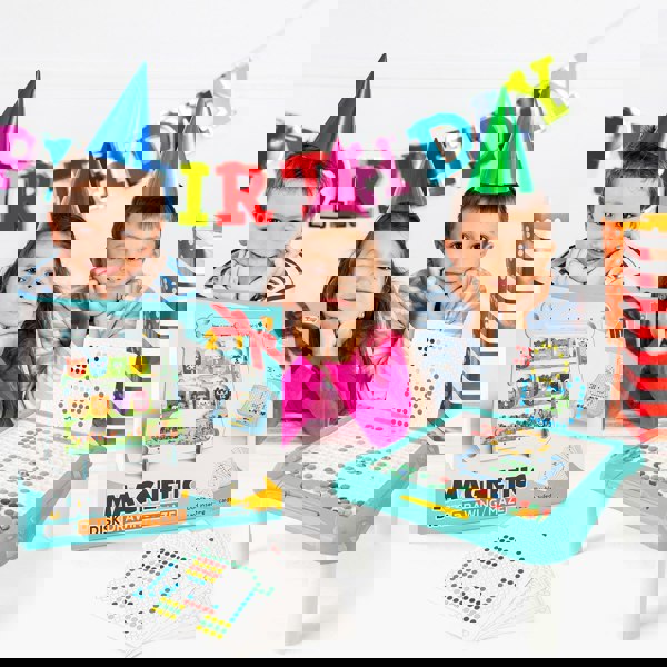 deAO Toys 2-in-1 Maze & Drawing Board for Kids – STEM Montessori Toy with 10 Double-Sided Pattern Cards for Early Learning and Fine Motor Skills